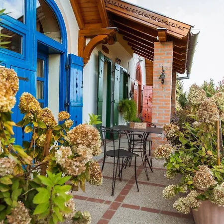 Bed and breakfast Bagoly Pincesor Fogado Pécs