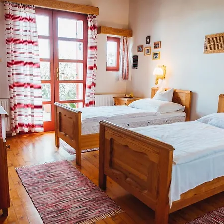Bagoly Pincesor Fogado Bed & Breakfast 4*