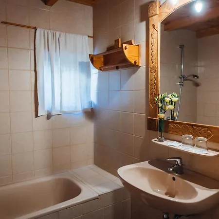 Bagoly Pincesor Fogado Bed and Breakfast 4*