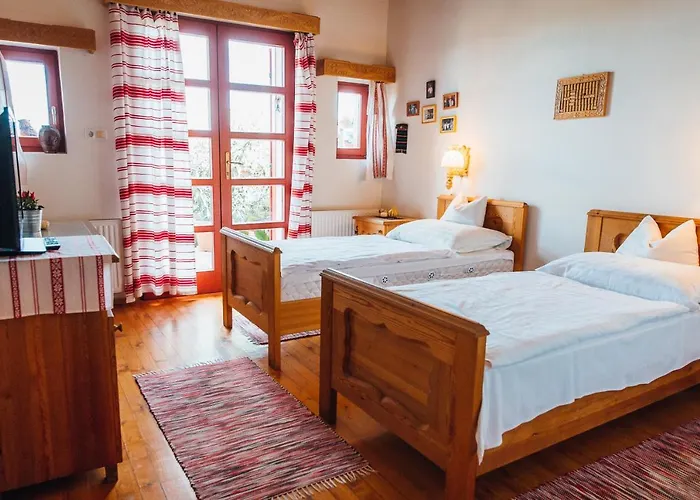 Bagoly Pincesor Fogado Bed and Breakfast 4*