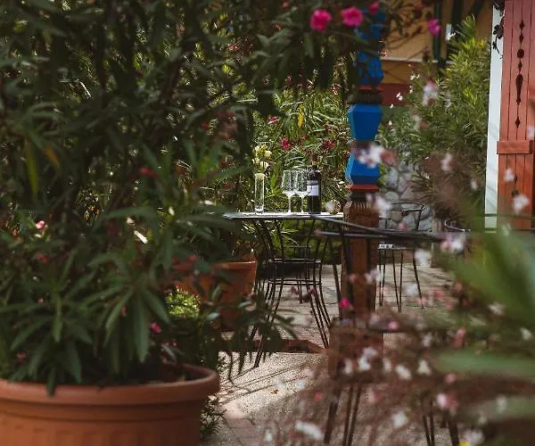 Bed and breakfast Bagoly Pincesor Fogado Pécs